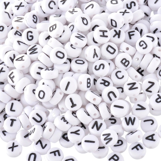 200 kralen met letters, wit
