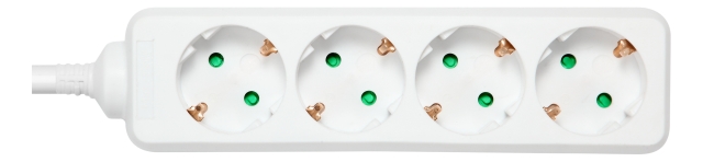 DELTACO outlet 4xCEE 7/3 1xCEE 7/7 1,5m white