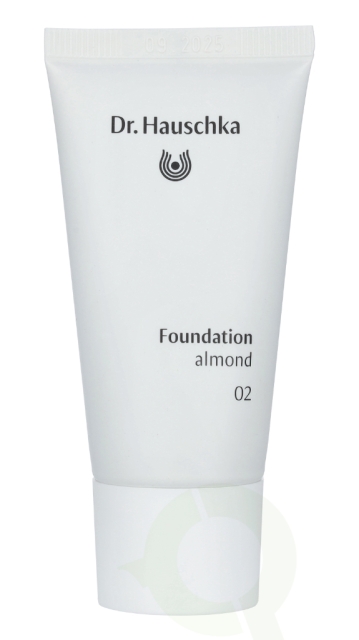 Dr. Hauschka Foundation 30 ml #02 Almond