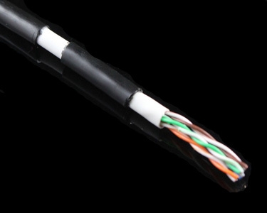 Avec CAT6 U/UTP installatiekabelhaspel voor buiten, 100 m, zwart