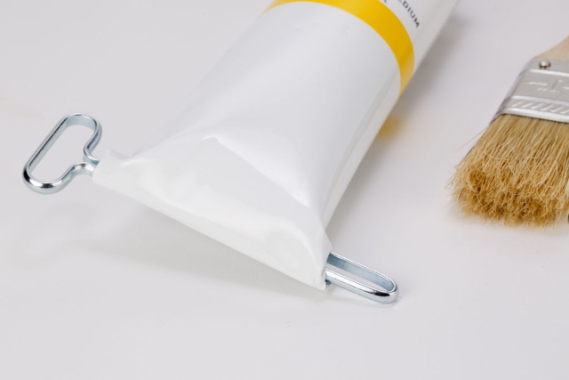 Kikkerland Knijptangen voor tubes (CD141)