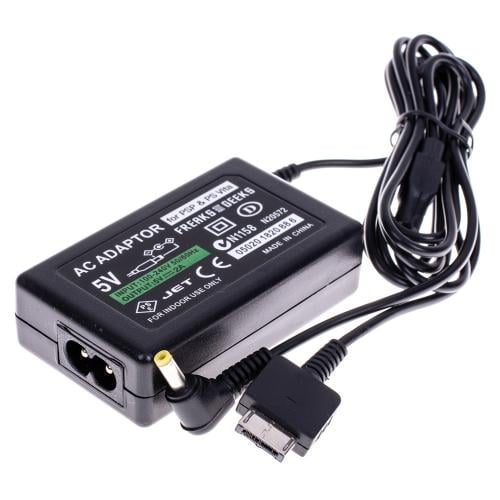 Trade Invaders AC-adapter voor PS Vita en PSP