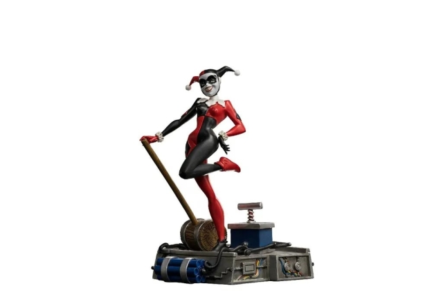 IronStudios - DC Comics Batman Animated Series: 1:10 Art Scale Standbeeld - Harley Quinn