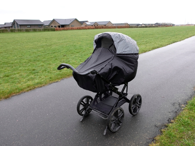 BabyDan Super Safe Regenhoes - Zwart - 100 cm