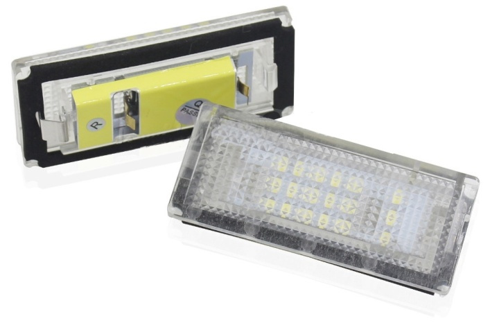 LED kentekenverlichting voor BMW E46 04-06 2D facelift in de groep AUTO / Autoverlichting / Kentekenverlichting bij TP E-commerce Nordic AB (38-26260)