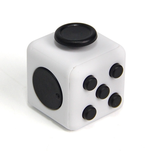 Fidget Cube, Wit/Zwart in de groep SPEELGOED, KINDER- & BABYPRODUCTEN / Speelgoed / Fidget Spinners bij TP E-commerce Nordic AB (38-27574)