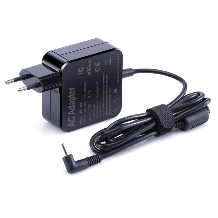 AC-adapter voor Samsung 19V 2.1A 40W, 3,0×1,1 in de groep COMPUTERS & RANDAPPARATUUR / Laptops & accessoires / Computeroplader / Laptop oplader / Samsung bij TP E-commerce Nordic AB (38-28660)