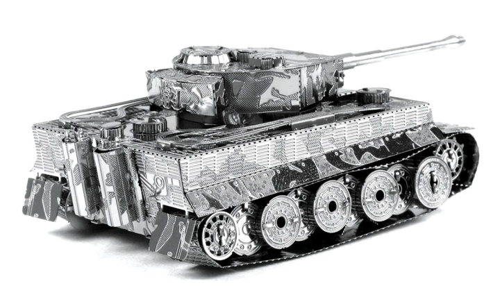 3D pussel i metall - Tank / Pansarvagn in de groep SPEELGOED, KINDER- & BABYPRODUCTEN / Speelgoed / Puzzels bij TP E-commerce Nordic AB (38-29663)