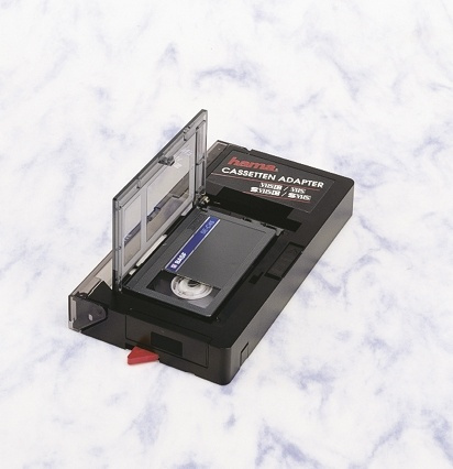 Hama VHS-C-adapter in de groep HOME ELECTRONICS / Audio & Beeld / TV & Accessoires / Draadloze mediaspeler bij TP E-commerce Nordic AB (38-47303)