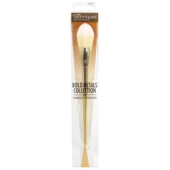 Real Techniques Bold Metal Collection 101 Triangle Foundation Brush in de groep BEAUTY & HEALTH / Makeup / Tools & Make-up set / Borstels & kwastjes bij TP E-commerce Nordic AB (38-57985)