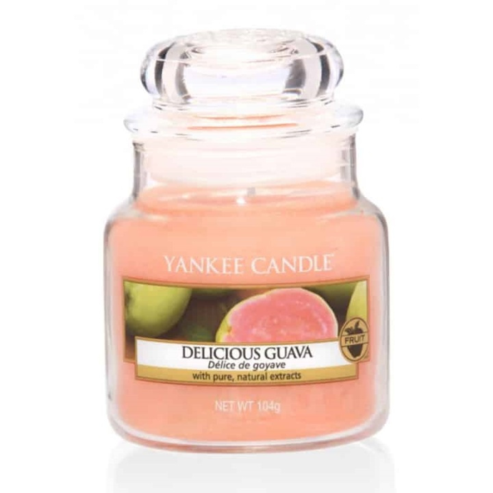 Yankee Candle Classic Small Jar Delicious Guava Candle 104g in de groep BEAUTY & HEALTH / Geuren & Parfum / Overige geuren / Geurkaarsen bij TP E-commerce Nordic AB (38-67687)