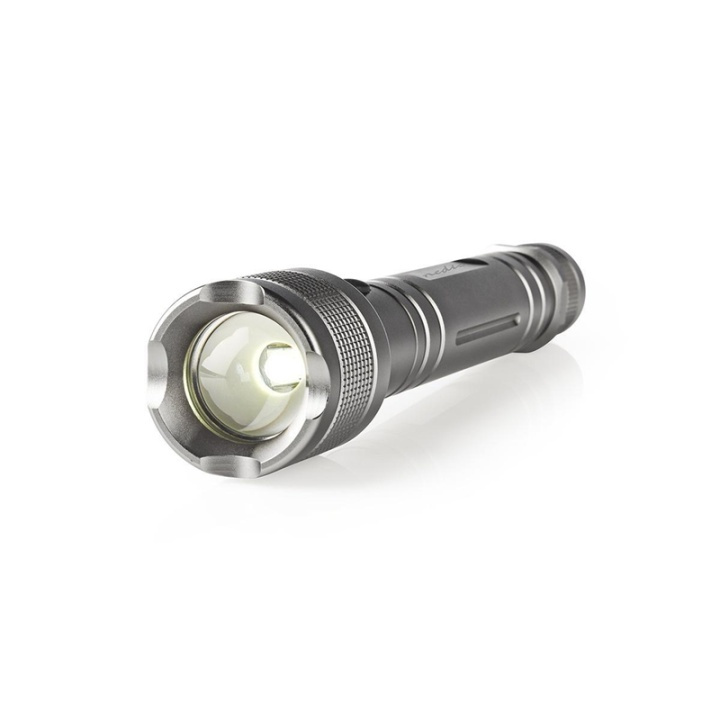 Nedis LED-Zaklamp | Batterij Gevoed | 4.5 V DC | 10 W | 3x C/LR14 | Nominale lichtstroom: 500 lm | Lichtbereik: 250 m | Stralingshoek: 9.5 ° in de groep SPORT, VRIJE TIJD & HOBBY / Zaklampen & Hoofdlampen / Zaklampen bij TP E-commerce Nordic AB (38-72807)