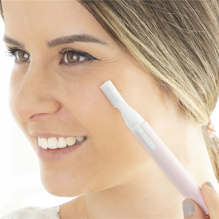 InnovaGoods Faderm Dermaplaning & Trimmer in de groep BEAUTY & HEALTH / Haar & Styling / Ontharing / Ladyshave bij TP E-commerce Nordic AB (38-86504)