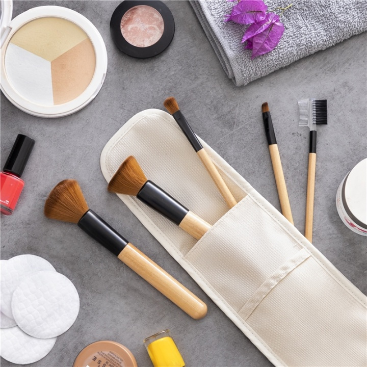 InnovaGoods Miset Sminkborstar i trä x5 in de groep BEAUTY & HEALTH / Makeup / Tools & Make-up set / Borstels & kwastjes bij TP E-commerce Nordic AB (38-86510)