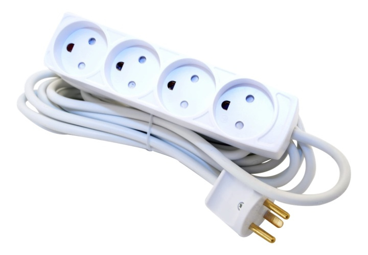 Stikdåse m. jord - 4 udtag - 5M - stikprop m. jord White in de groep HUISHOUDEN & TUIN / Elektriciteit & Verlichting / Stekkerblokken bij TP E-commerce Nordic AB (38-92993)