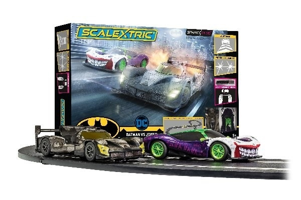 Bilbana Scalextric Spark Plug - Batman mot Jokern Race Set in de groep SPEELGOED, KINDER- & BABYPRODUCTEN / Op afstand bestuurbaar / Autobanen / Banen bij TP E-commerce Nordic AB (38-95513)