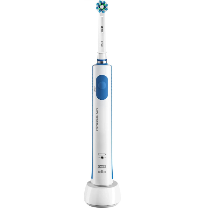 Oral-B Pro 600 CrossAction in de groep BEAUTY & HEALTH / Mondverzorging / Elektrische tandenborstels bij TP E-commerce Nordic AB (38-99381)