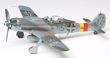 Tamiya 1/48 FOCKE WULF FW190-D9 in de groep SPORT, VRIJE TIJD & HOBBY / Hobby / Kunststof modellen / Vliegtuigen/helikopters bij TP E-commerce Nordic AB (A06214)