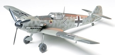 Tamiya 1/48 MESSERSCHMITT BF109-E in de groep SPORT, VRIJE TIJD & HOBBY / Hobby / Kunststof modellen / Vliegtuigen/helikopters bij TP E-commerce Nordic AB (A06216)