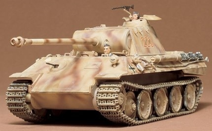 Tamiya 1/35 PANTHER in de groep SPORT, VRIJE TIJD & HOBBY / Hobby / Kunststof modellen / Militaire voertuigen (land) bij TP E-commerce Nordic AB (A06264)