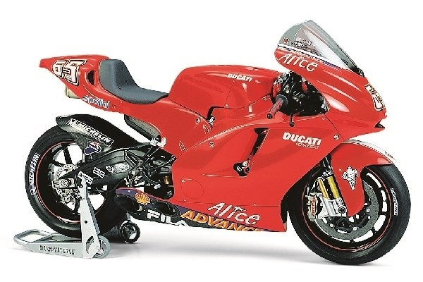 Tamiya 1/12 DUCATI DESMOSEDICI in de groep SPORT, VRIJE TIJD & HOBBY / Hobby / Kunststof modellen / Motorfietsen bij TP E-commerce Nordic AB (A06377)