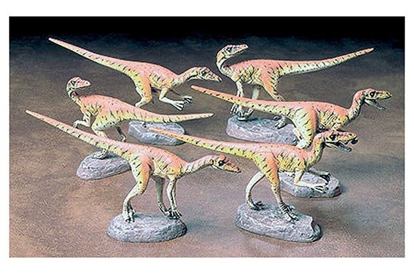 Tamiya 1/35 Velociraptors in de groep SPORT, VRIJE TIJD & HOBBY / Hobby / Kunststof modellen / Badkuip bij TP E-commerce Nordic AB (A06465)