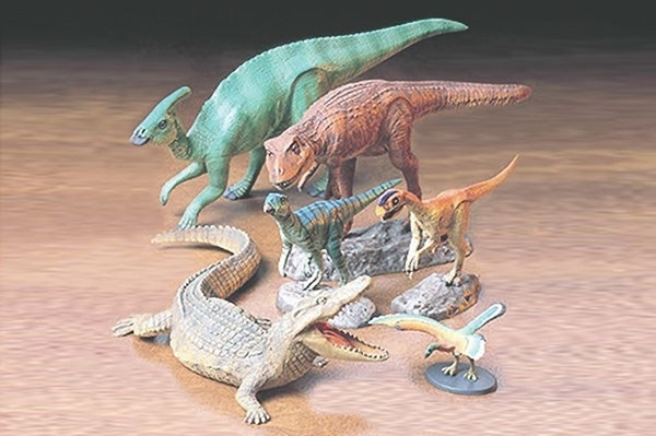 Tamiya 1/35 Mesozoic creatures in de groep SPORT, VRIJE TIJD & HOBBY / Hobby / Kunststof modellen / Badkuip bij TP E-commerce Nordic AB (A06466)