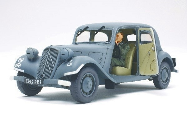 Tamiya 1/35 Citroen Traction ll CV in de groep SPORT, VRIJE TIJD & HOBBY / Hobby / Kunststof modellen / Militaire voertuigen (land) bij TP E-commerce Nordic AB (A06476)