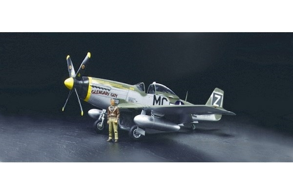 Tamiya 1/32 P-51 Mustang in de groep SPORT, VRIJE TIJD & HOBBY / Hobby / Kunststof modellen / Vliegtuigen/helikopters bij TP E-commerce Nordic AB (A06508)