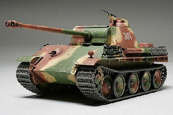 Tamiya 1/48 German Panther G in de groep SPORT, VRIJE TIJD & HOBBY / Hobby / Kunststof modellen / Militaire voertuigen (land) bij TP E-commerce Nordic AB (A06566)