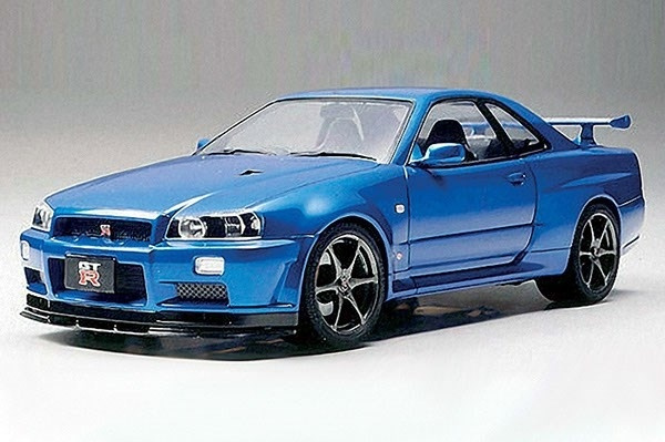 Tamiya 1/24 Nissan Skyline GT-R V spec II in de groep SPORT, VRIJE TIJD & HOBBY / Hobby / Kunststof modellen / Auto\'s bij TP E-commerce Nordic AB (A06637)