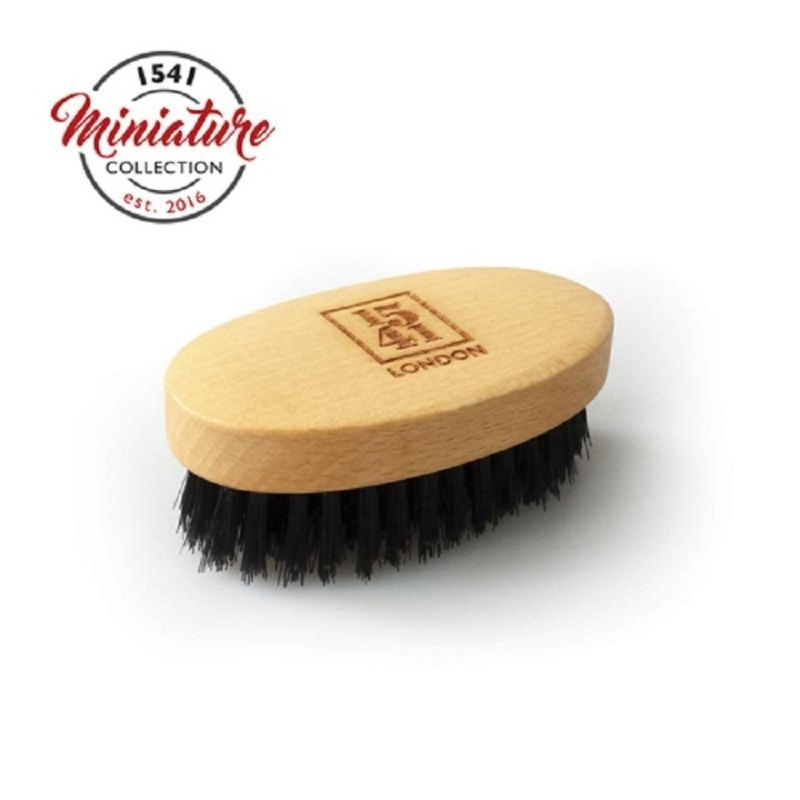 1541 London Mini Beard & Moustache Brush Beechwood in de groep BEAUTY & HEALTH / Haar & Styling / Scheren & Trimmen / Baardkammen & Scheerborstels bij TP E-commerce Nordic AB (A10178)
