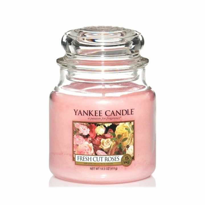 Yankee Candle Classic Medium Jar Fresh Cut Roses 411g in de groep BEAUTY & HEALTH / Geuren & Parfum / Overige geuren / Geurkaarsen bij TP E-commerce Nordic AB (A13283)