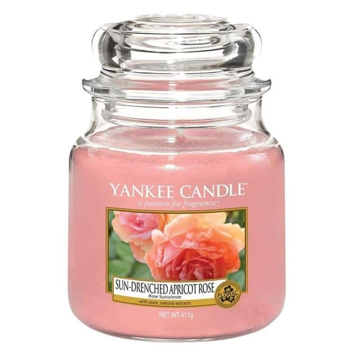 Yankee Candle Classic Medium Jar Sun-Drenched Apricot Rose 411g in de groep BEAUTY & HEALTH / Geuren & Parfum / Overige geuren / Geurkaarsen bij TP E-commerce Nordic AB (A13290)