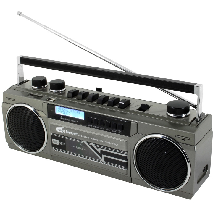 Soundmaster Retro Kassettradio med Bluetoo in de groep HOME ELECTRONICS / Audio & Beeld / Thuisbioscoop, Hifi en Draagbaar / Radio & Wekkers / Draadloze audiozender bij TP E-commerce Nordic AB (A19442)