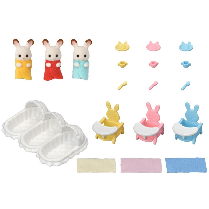 Sylvanian Families Triplets Care Set in de groep SPEELGOED, KINDER- & BABYPRODUCTEN / Speelgoed / Docks & Accessoires bij TP E-commerce Nordic AB (A19505)