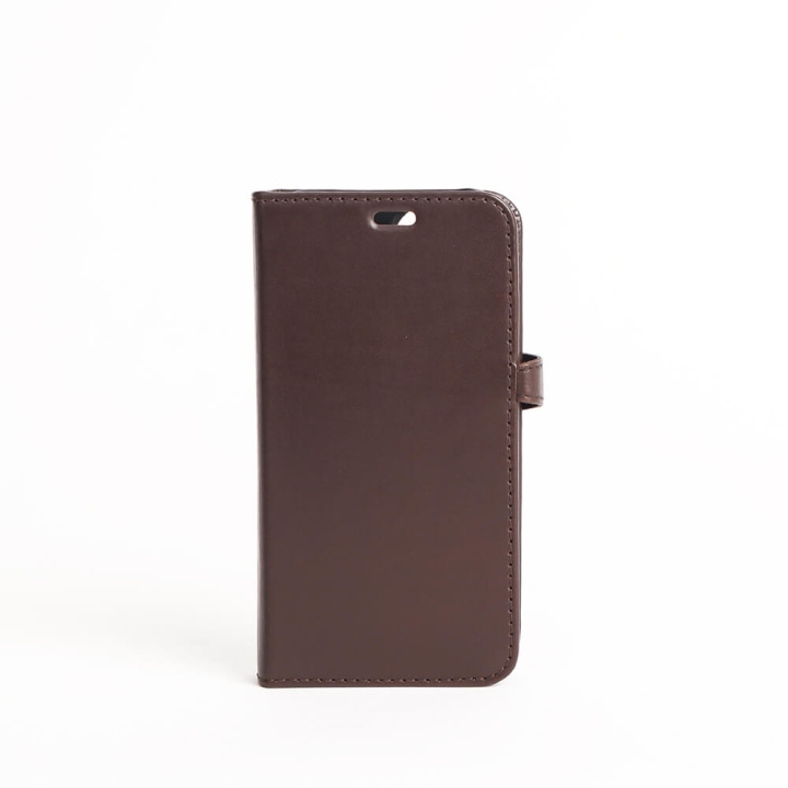 BUFFALO Wallet Leather Brown 3 Cardpockets iPhone 13 Mini in de groep SMARTPHONE & TABLETS / Mobielbescherming / Apple / iPhone 13 Mini / Wallet Case bij TP E-commerce Nordic AB (C00183)