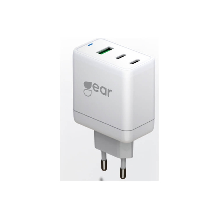 GEAR Charger GAN 220V 2xUSB-C + 1xUSB-A PD 45W + 18W + 5A (tot. 65W) Vit in de groep SMARTPHONE & TABLETS / Opladers & Kabels / Wandoplader / Wandoplader Type C bij TP E-commerce Nordic AB (C02242)