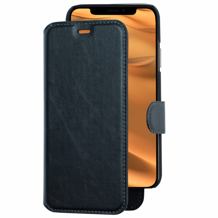Champion 2-in-1 Slim Wallet Case iPhone 12 Mini in de groep SMARTPHONE & TABLETS / Mobielbescherming / Apple / iPhone 12 Mini / Wallet Case bij TP E-commerce Nordic AB (C02344)