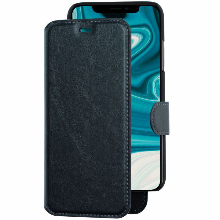 Champion 2-in-1 Slim Wallet Case iPhone 12/12 Pro in de groep SMARTPHONE & TABLETS / Mobielbescherming / Apple / Hobbykleuren / Wallet Case bij TP E-commerce Nordic AB (C02345)