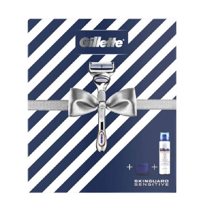 Giftset Gillette Skinguard Sensitive in de groep BEAUTY & HEALTH / Haar & Styling / Scheren & Trimmen / Scheermessen & Accessoires bij TP E-commerce Nordic AB (C04901)