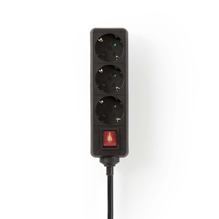 Nedis Stekkerdoos | Randaarde stekker / Type F (CEE 7/7) | 3-wegs | 1.50 m | 3680 W | 16 A | Soort aarding: Zijcontacten | 230 V AC 50/60 Hz | Hoek van stopcontact: 45 ° | H05VV-F 3G 1,5 mm² | Aan/uit knop | Zwart in de groep HUISHOUDEN & TUIN / Elektriciteit & Verlichting / Stekkerblokken bij TP E-commerce Nordic AB (C06105)