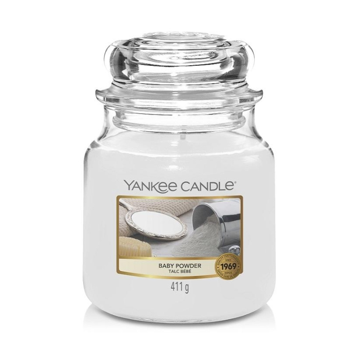 Yankee Candle Classic Medium Jar Baby Powder 411g in de groep BEAUTY & HEALTH / Geuren & Parfum / Overige geuren / Geurkaarsen bij TP E-commerce Nordic AB (C10998)