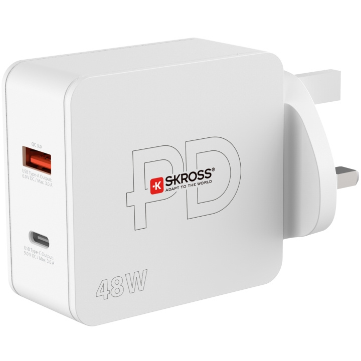 SKROSS Multipower 2 Pro+ UK 1xUSB-C PD 1xUSB-A 48W in de groep HUISHOUDEN & TUIN / Elektriciteit & Verlichting / Reisadapters bij TP E-commerce Nordic AB (C13638)