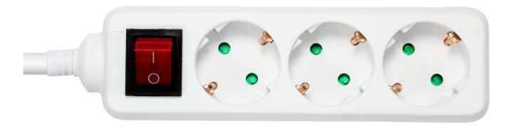 DELTACO outlet 3xCEE 7/3 1xCEE 7/7 switch 3m white in de groep HUISHOUDEN & TUIN / Elektriciteit & Verlichting / Stekkerblokken bij TP E-commerce Nordic AB (C16434)