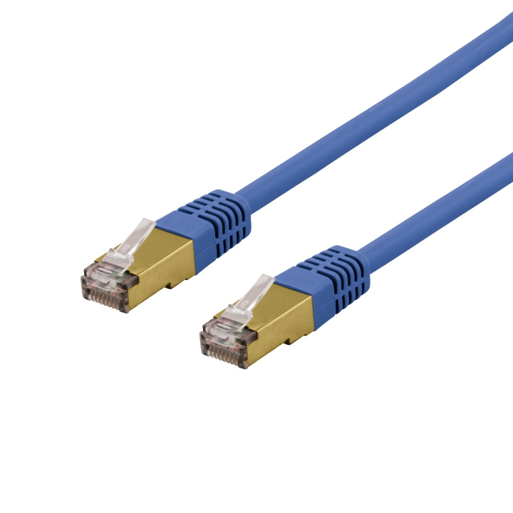 DELTACO S/FTP Cat6a patchkabel, delta cert, LSZH, 0,5m, blå in de groep COMPUTERS & RANDAPPARATUUR / Computerkabels / Netwerkkabels / Cat6 bij TP E-commerce Nordic AB (C18003)