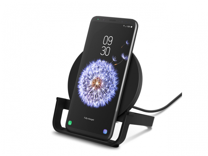 Belkin - Trådlös Qi-laddare 10W Boost Charge in de groep SMARTPHONE & TABLETS / Opladers & Kabels / Draadloze Qi-oplader bij TP E-commerce Nordic AB (C18822)