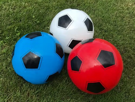 Plastfotboll 21 cm Sorterade färger, 1/48 in de groep SPEELGOED, KINDER- & BABYPRODUCTEN / Buitenspeelgoed / Sport & Spel bij TP E-commerce Nordic AB (C24622)
