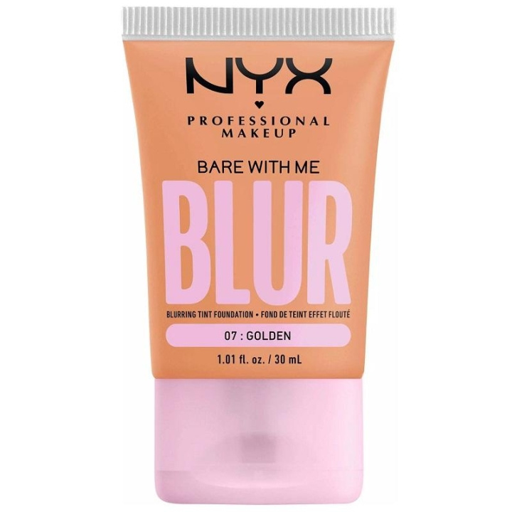 NYX PROF. MAKEUP Bare With Me Blur Tint Foundation 30ml 07 Golden in de groep BEAUTY & HEALTH / Makeup / Make-up gezicht / Foundation bij TP E-commerce Nordic AB (C28981)