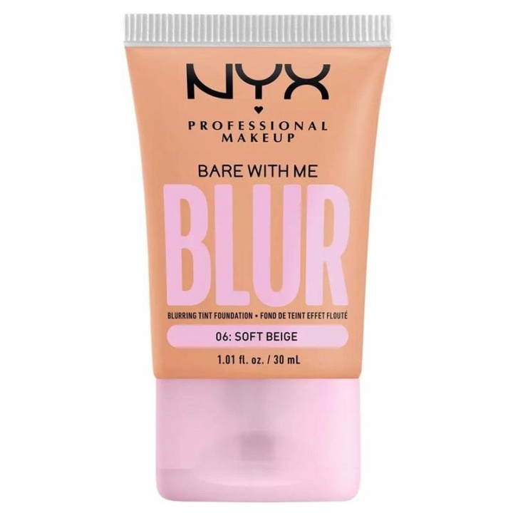 NYX PROF. MAKEUP Bare With Me Blur Tint Foundation 30ml 06 Soft Beige in de groep BEAUTY & HEALTH / Makeup / Make-up gezicht / Foundation bij TP E-commerce Nordic AB (C28985)